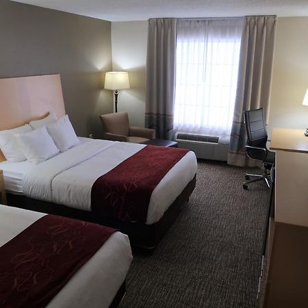 Comfort Suites Pittsburgh Airport Робінсон-Тауншип Екстер'єр фото